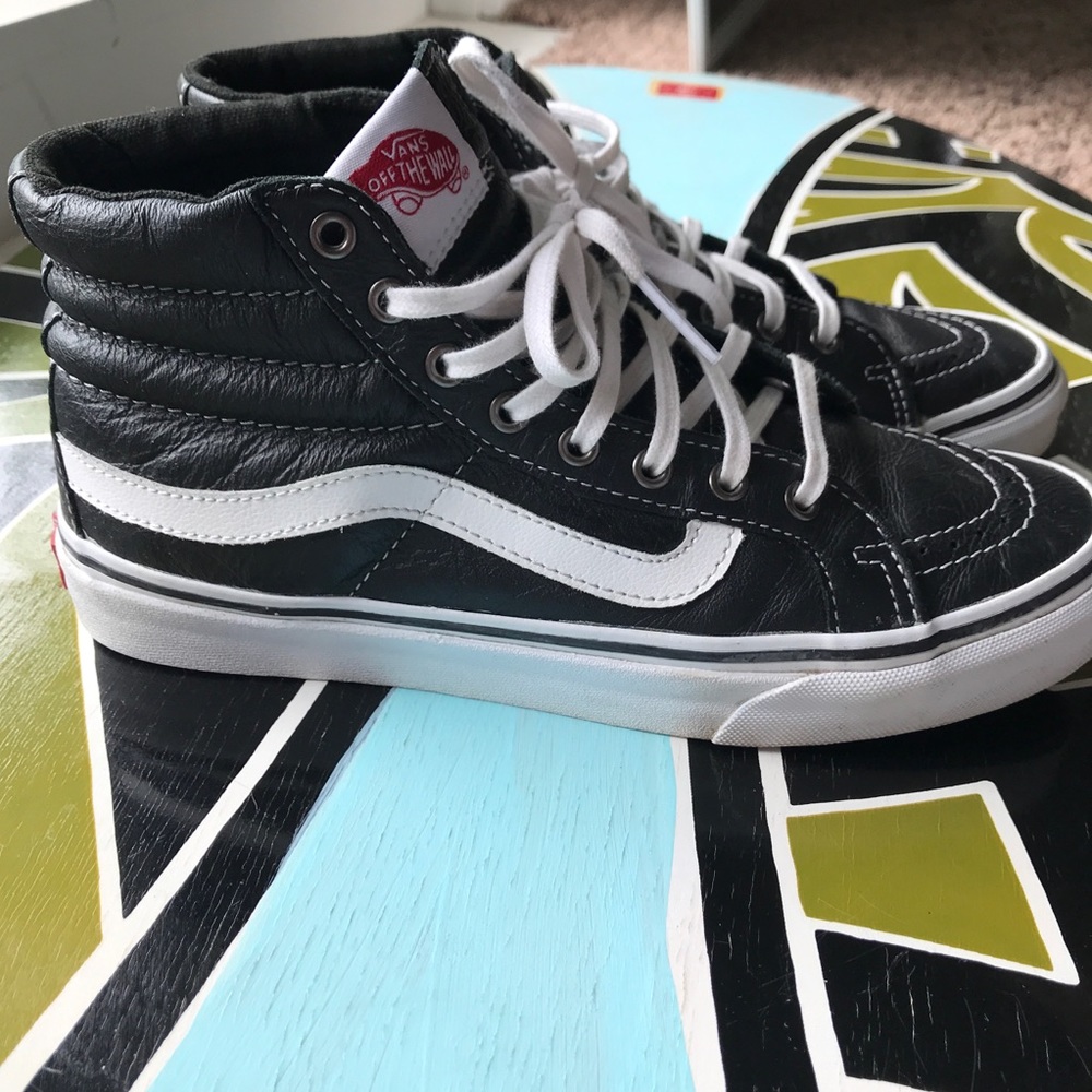 VANS Hightop Black and White size women’s 7.5 Vans